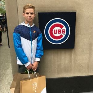 Meet your Posher, Connor